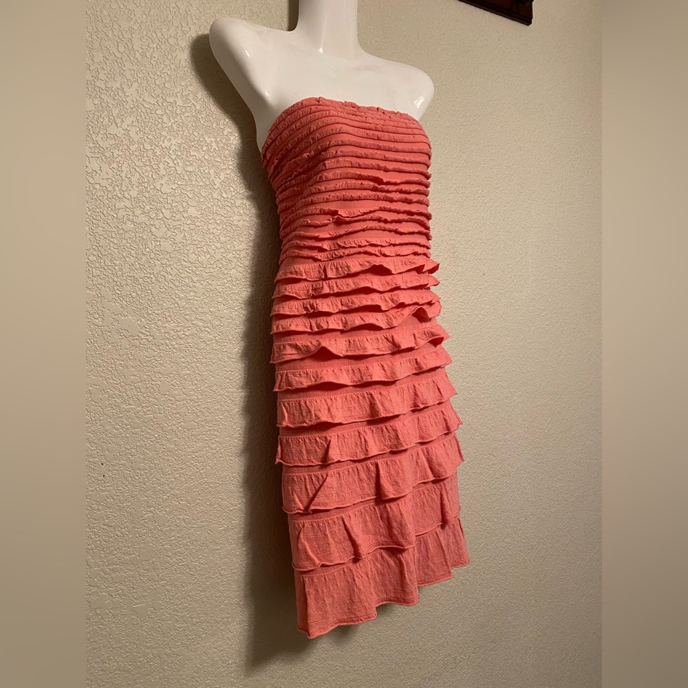 EXPRESS Ruffle Strapless Mini Dress - Picture 3 of 4